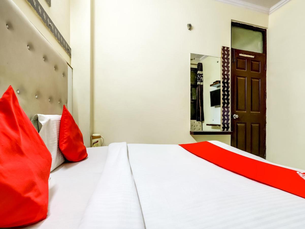 Oyo 75948 Hotel Tushar Continental Nueva Delhi Exterior foto