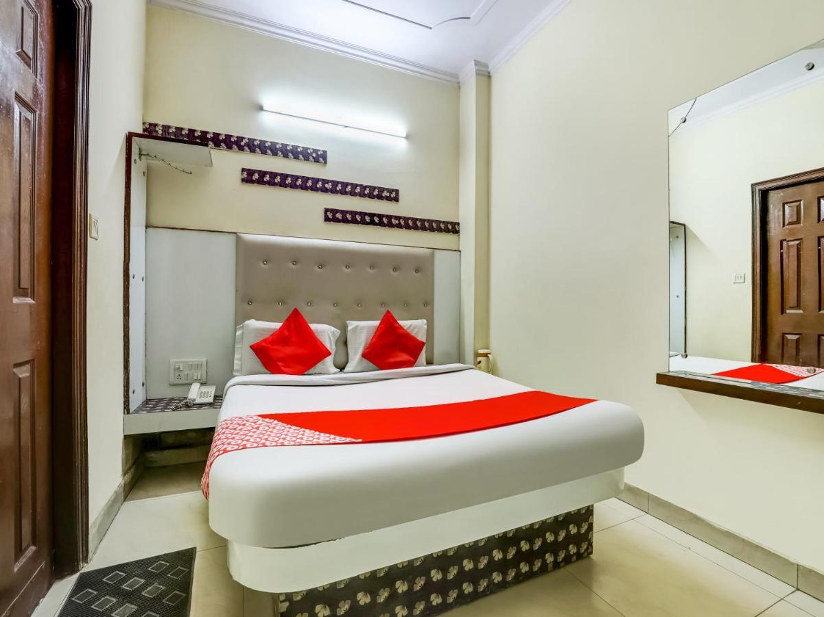 Oyo 75948 Hotel Tushar Continental Nueva Delhi Exterior foto