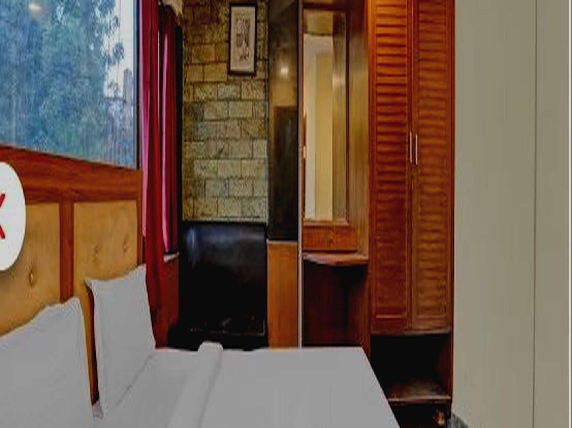 Oyo 75948 Hotel Tushar Continental Nueva Delhi Exterior foto