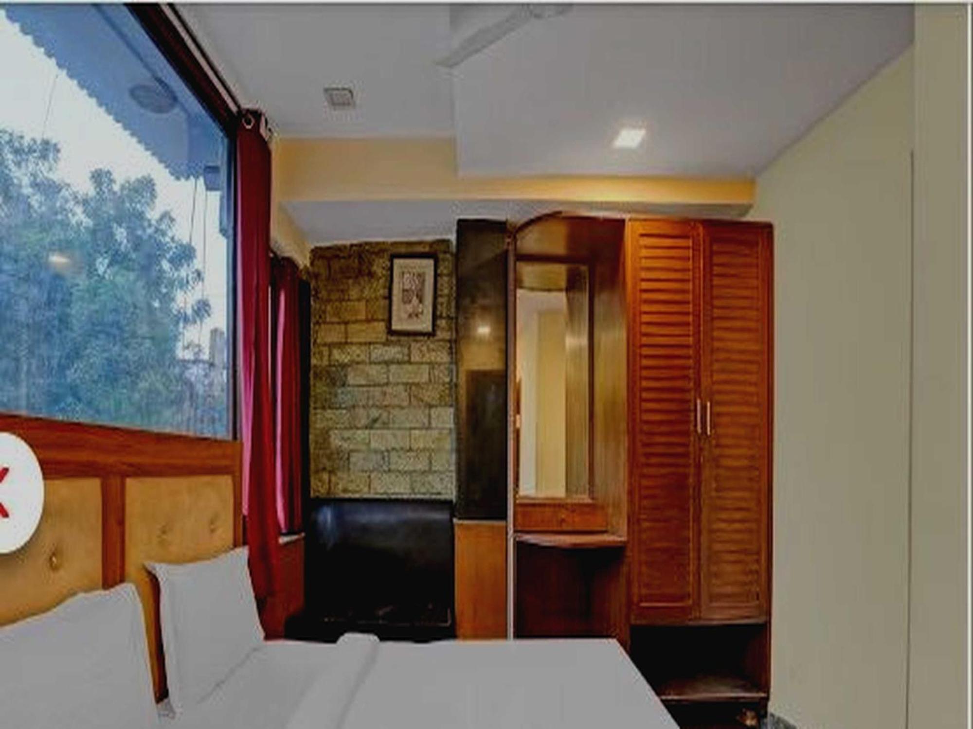 Oyo 75948 Hotel Tushar Continental Nueva Delhi Exterior foto